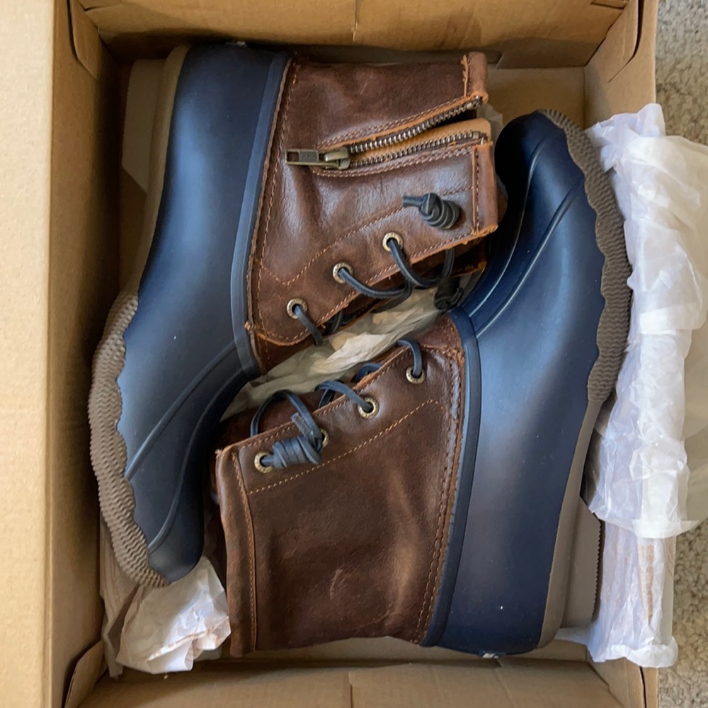 Brand New never worn, Sperry rain boots
